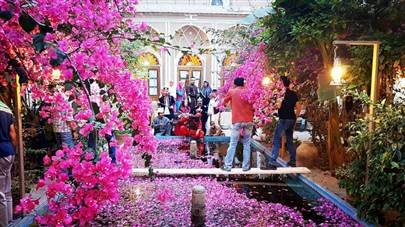 حیاط هتل کهن کاشانه یزد حیاط هتل کهن کاشانه یزد